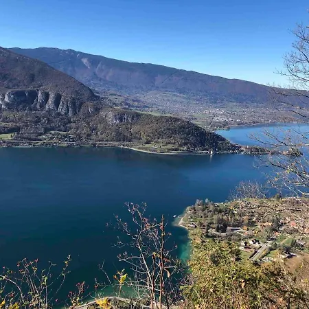 Maison Au Bord Du D'annecy 別荘 タロワール