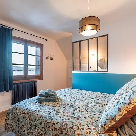 Maison Au Bord Du D'annecy タロワール